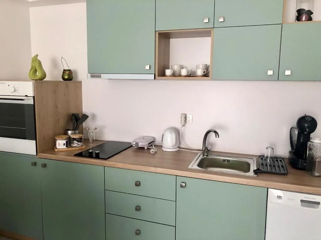 Turquoise Terrace In Saranda Apartment
